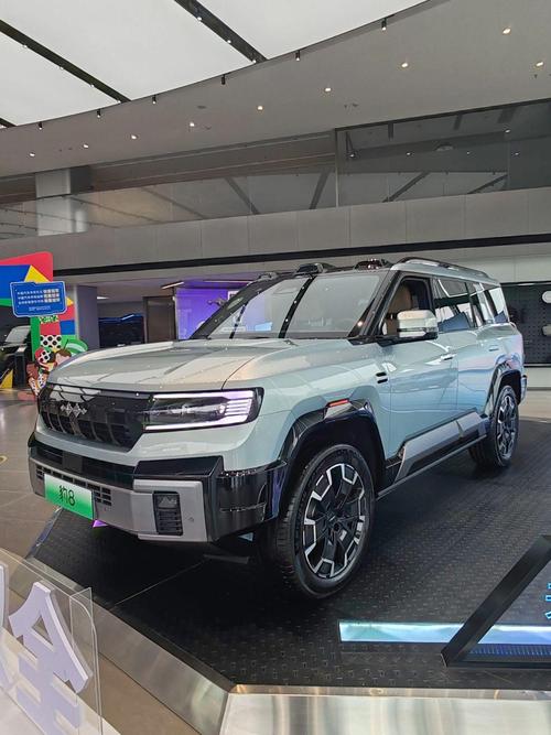重庆渝中区启集博企业管理咨询比亚迪方程豹硬派越野的爆款，英菲尼迪35周年与你共成长